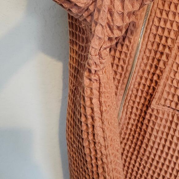 Urban Outfitters Standard Cloth Waffle Knit Zip Shirt Peach Men's XXL NWT FLAW - Picture 5 of 10